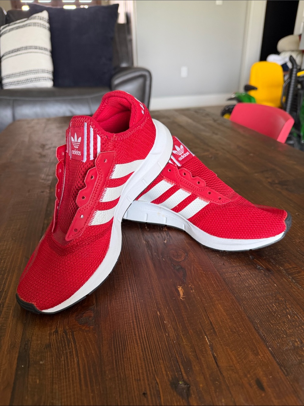 adidas women’s red and White Athletic Sneakers-Sz 6 - Picture 2 of 6